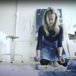 Screenshot ten behoeve van videoclip Hands van Morgendust- Raymond van Olphen Marit In haar atelier- by Raymond van Olphen- Hands