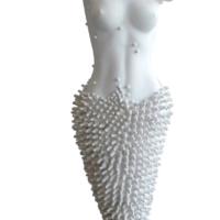 Mother Earth, Mother Earth sculptuur/ gips/ kunststof/ karton/ijzerddraad/pur/gipsverband/gesso. Afmetingen 1.80/90/90
In particulier bezit Konstanz, Duitsland Mother-Earth-sculptuur-Marit-Otto